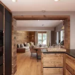 Apartmán Hahnenkamm Suite Deluxe *