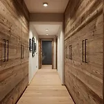 Hahnenkamm Luxury Ski-in Ski-out With Spa, Parking & Fireplace
