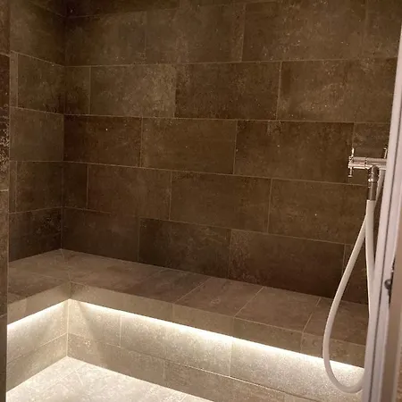 아파트 Hahnenkamm Ski-in Ski-out Direkt An Der Hahnenkammbahn 키츠부헬