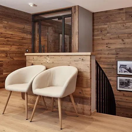 Hahnenkamm Ski-in Ski-out Direkt An Der Hahnenkammbahn * 키츠부헬