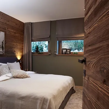 아파트 Hahnenkamm Ski-in Ski-out Direkt An Der Hahnenkammbahn