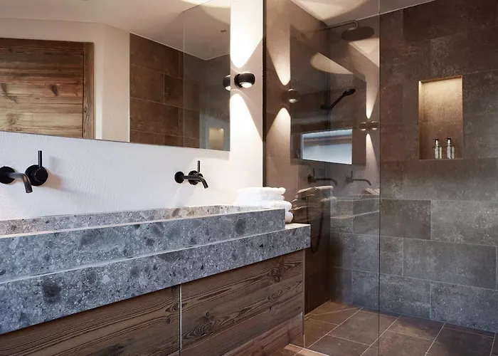 Apartment Hahnenkamm Ski-in Ski-out Direkt An Der Hahnenkammbahn *