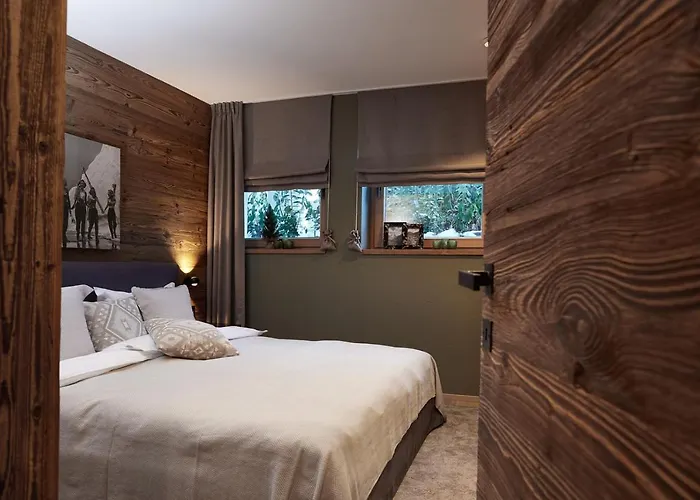 Apartment Hahnenkamm Ski-in Ski-out Direkt An Der Hahnenkammbahn