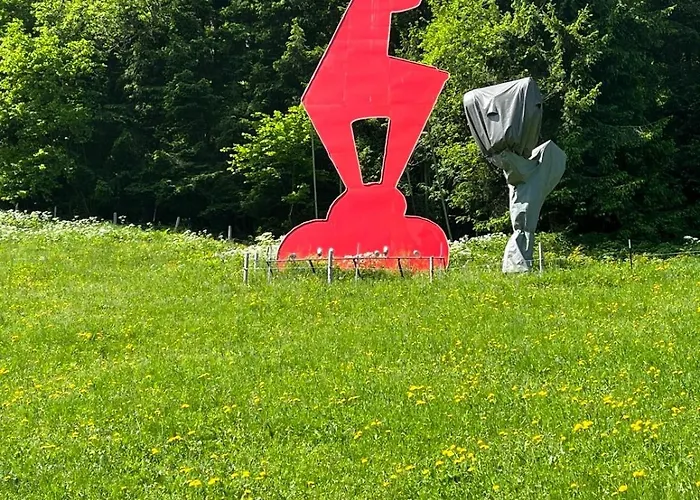 Hahnenkamm Suite Central Luxury Ski-In Ski-Out With Spa, Parking & Fireplace *