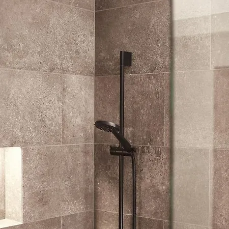 Hahnenkamm Ski-in Ski-out Direkt An Der Hahnenkammbahn 基茨比厄尔