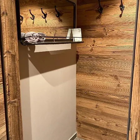 Hahnenkamm Ski-in Ski-out Direkt An Der Hahnenkammbahn 公寓